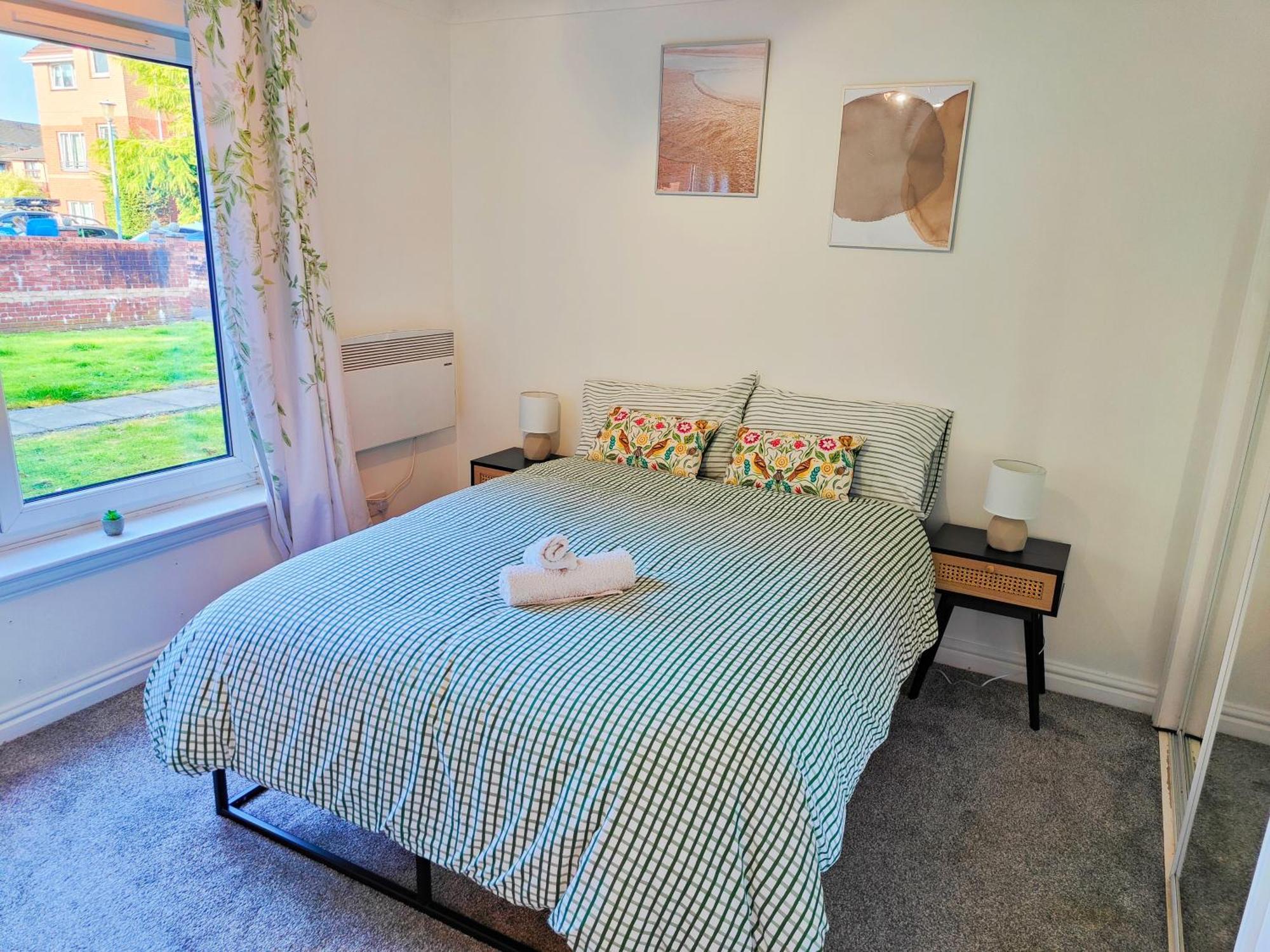 La Casita, Quarry - 2 Bedroom Entire Apartment With Free Parking Glasgow Luaran gambar