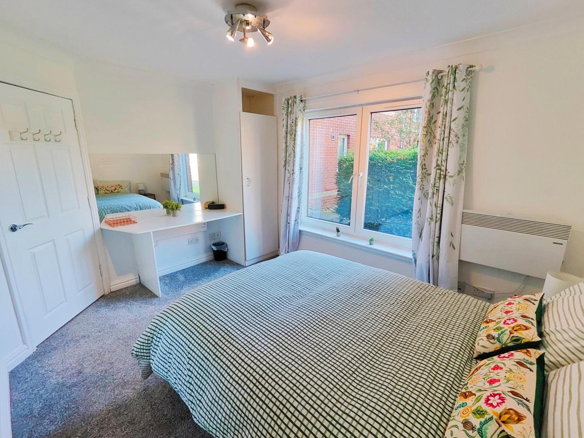 La Casita, Quarry - 2 Bedroom Entire Apartment With Free Parking Glasgow Luaran gambar