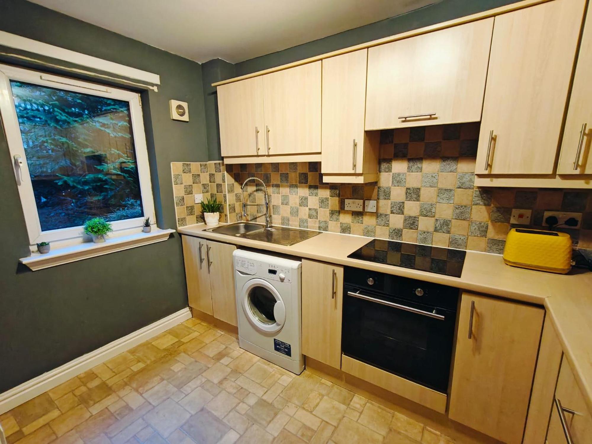 La Casita, Quarry - 2 Bedroom Entire Apartment With Free Parking Glasgow Luaran gambar